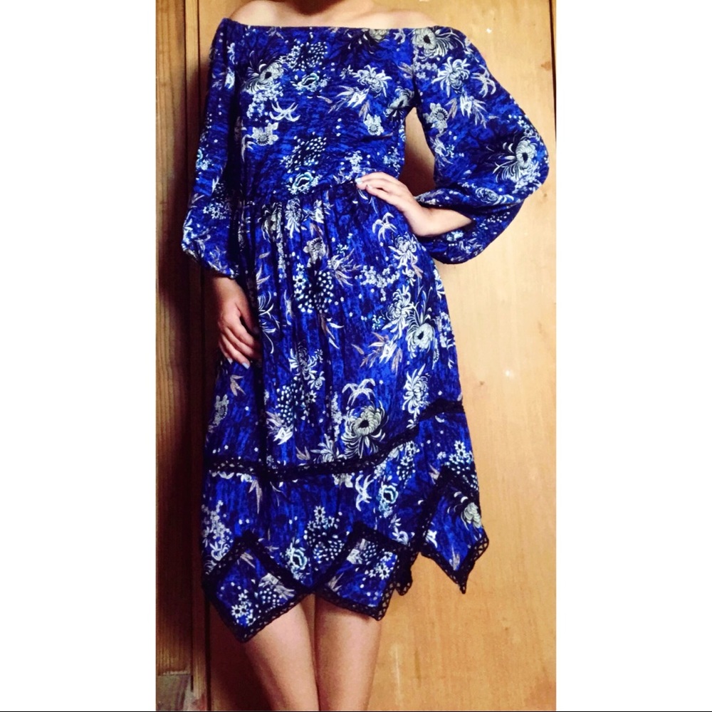 Gorgeous lotus moonlight dress 💙 Boutique